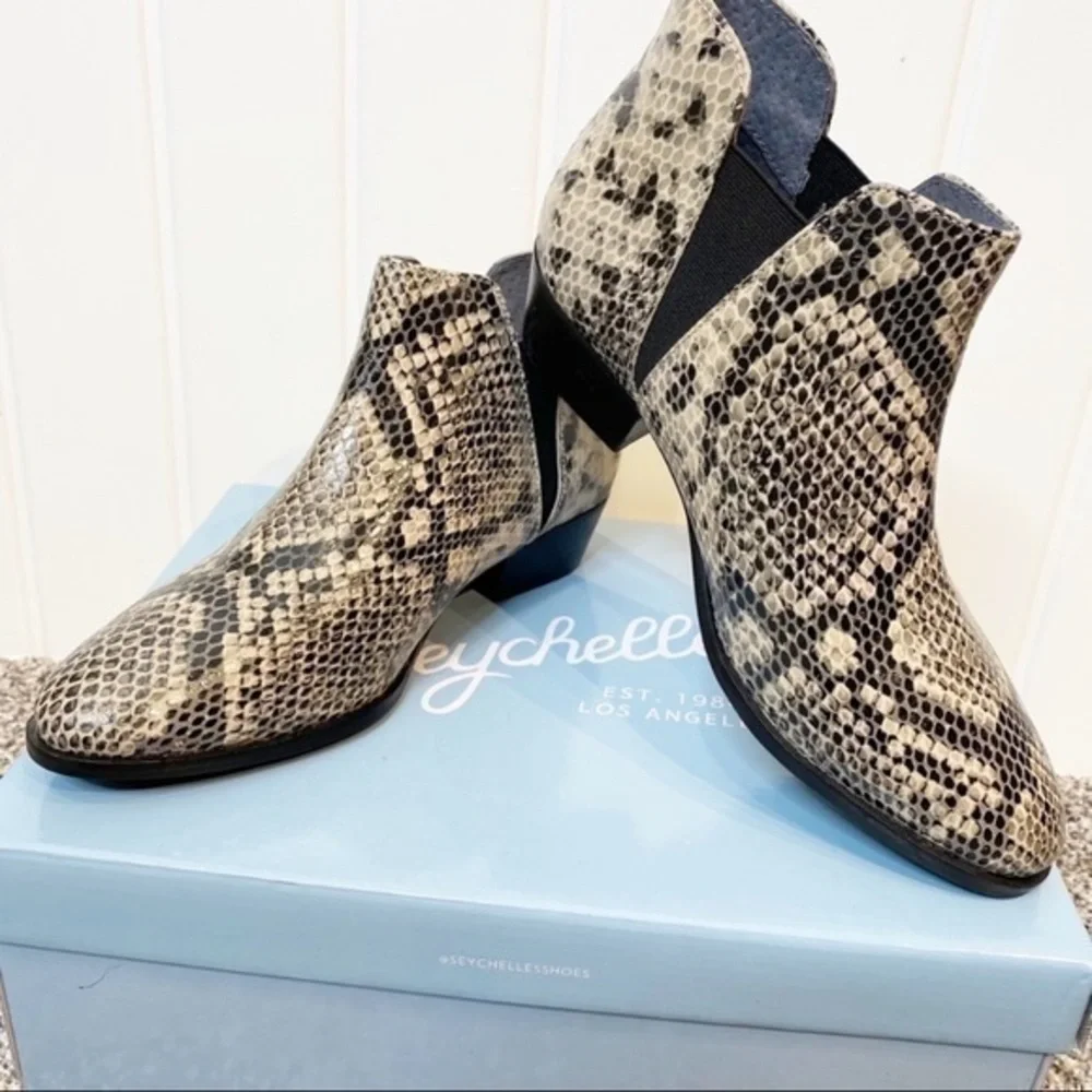 Seychelles Ankle Bootie in imprinted python - Picture 2 of 16